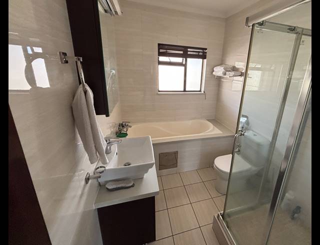2 BEDROOM APARTMENT FOR SALE IN SUMMERSET